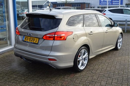 Ford Focus Wagon - 1.0 St-Line | 125PK | Navigatie | Cruise Control | Climate Control | Achteruitrij - 1