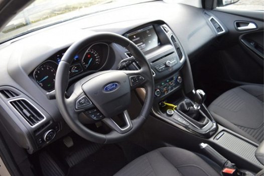 Ford Focus Wagon - 1.0 St-Line | 125PK | Navigatie | Cruise Control | Climate Control | Achteruitrij - 1