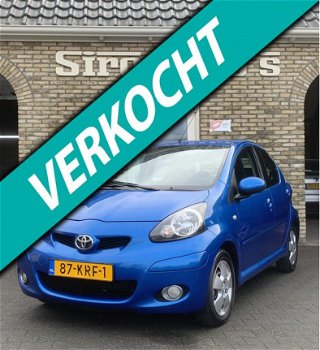 Toyota Aygo - 1.0-12V Dynamic Blue Bj 2010 5 Deurs 54599 KM - 1