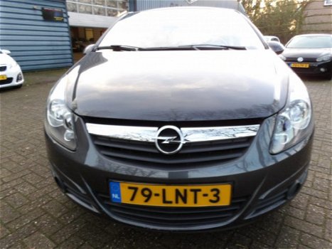 Opel Corsa - 1.2-16V '111' Edition 5 Drs Airco - 1