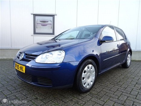 Volkswagen Golf - 1.6 FSI Comfortl Business * 6 BAK / NAP - 1