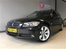 BMW 3-serie Touring - 325d Business Line Airco, Stoelverwarming, PDC, 197 PK