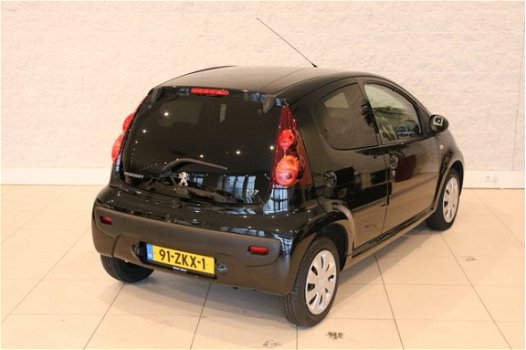 Peugeot 107 - 1.0 Active Airco / Toerenteller / Getint glas - 1