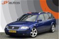 Volkswagen Passat Variant - 2.0 115 pk Sportline Clima Cruise 18 inch RS6 - 1 - Thumbnail