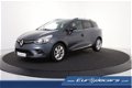 Renault Clio Estate - 1.5 dCi Ecoleader Limited *Navigatie*Pdc*1ste Eigenaar - 1 - Thumbnail