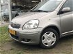 Toyota Yaris - 1.3 VVT-I 5DR S-LINE | Eerste Eigenaar, Airco, dealer onderhouden - 1 - Thumbnail