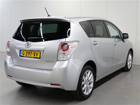 Toyota Verso - 1.8 VVT-i Business 7p. | Navigatie | Panoramadak | PDC - 1