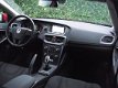 Volvo V40 - 1.6 T4 Kinetic 180pk Navi Cruise Bluetooth - 1 - Thumbnail