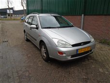 Ford Focus Wagon - 1.6-16V Collection