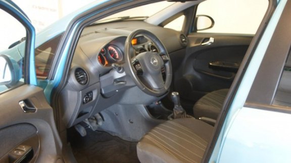 Opel Corsa - 1.4-16V '111' Edition 2010 5-Deurs*Airco*Elek Pakket*Nette Auto - 1
