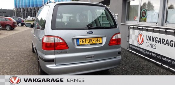 Ford Galaxy - 2.8-24V V6 Ghia eerste eigenaar, full options, zeer weinig gelopen - 1