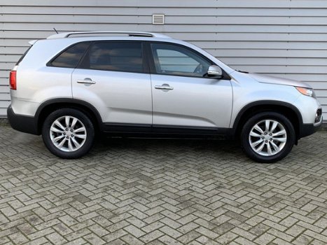 Kia Sorento - 2.4 FIRST EDITION Pano.dak Nav. Xenon Leer - 1