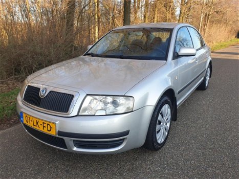 Skoda Superb - 2.0 Classic 5drs airco apk 01-2021 - 1