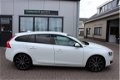 Volvo V60 - 2.4 D5 Twin Engine Special Edition | EURO 6 ( 7% bijtelling ) | Ex BTW - 1 - Thumbnail