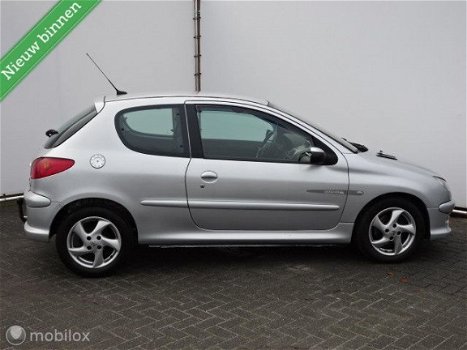 Peugeot 206 - 2.0 HDi Quiksilver INRUIL KOOPJE - 1