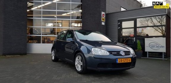 Volkswagen Golf - 1.9 TDI Comfortline BlueMotion - 1