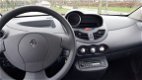 Renault Twingo - 1.2-16V Authentique - 1 - Thumbnail