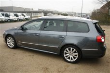 Volkswagen Passat Variant - 1.6TDI CLIMAT/CRUISE/NAVI/PDC