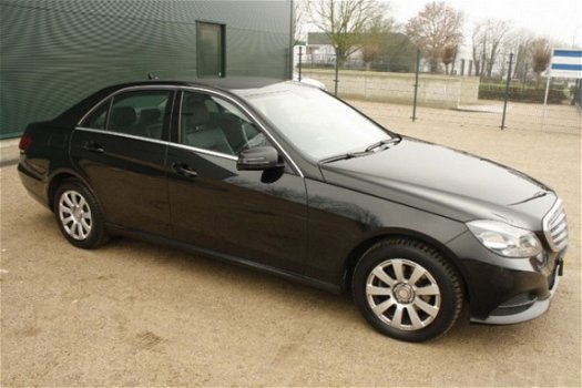 Mercedes-Benz E-klasse - E220 BLUETEC LEER/NAVI/PDC/XENON/LED - 1