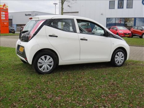 Toyota Aygo - 1.0 VVT-i X-NOW AIRCO 5-DEURS ELECTR. 52000km DEALER ONDERH. *NL-AUTO - 1