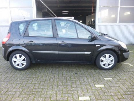 Renault Scénic - 2.0-16V Privilège Luxe AIRCO/LEDER/TREKHAAK - 1