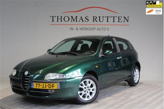 Alfa Romeo 147 - 1.6 T.Spark Distinctive 2002/ NAP/ Clima/ Cruise/ Elek ramen + Spiegels/ Radio CD/ - 1