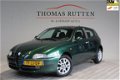 Alfa Romeo 147 - 1.6 T.Spark Distinctive 2002/ NAP/ Clima/ Cruise/ Elek ramen + Spiegels/ Radio CD/ - 1 - Thumbnail