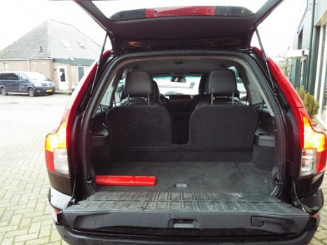 Volvo XC90 - 2.4 D5 Limited Edition TREKHAAK-7 PERS-NAVI-LEER-XENON - 1