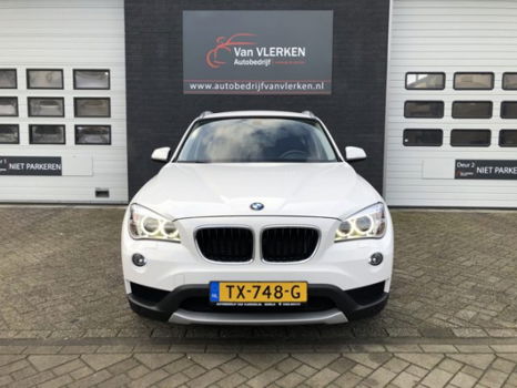 BMW X1 - xDrive20i NAVI / Trekhaak /PDC/Bi-Xenon - 1