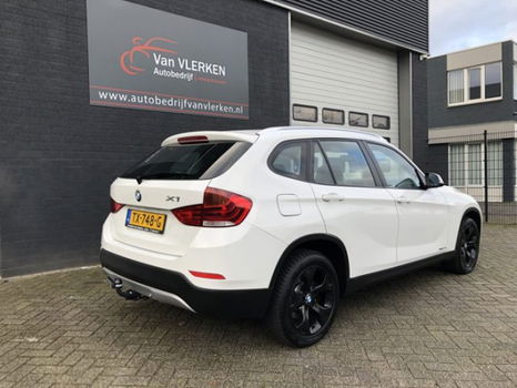 BMW X1 - xDrive20i NAVI / Trekhaak /PDC/Bi-Xenon - 1