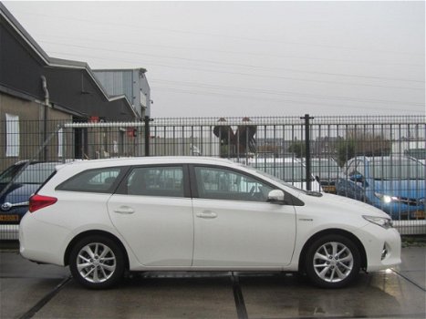 Toyota Auris Touring Sports - 1.8 Hybrid Executive Dealer onderhouden - 1