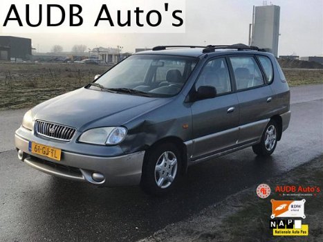 Kia Carens - 1.8 LS - 1