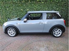 Mini Mini Cooper - 1.5 Chili F56 met Pano.dak, Navi, PDC en stoelverwarming