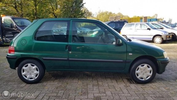 Peugeot 106 - - 1.1 XR # Stuurbekr. / APK 10-2020 / cv / elektr. ramen - 1