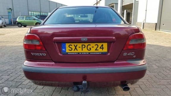 Volvo S40 - - 1.8 Comfort # LPG / NAP / APK 6-2020 / Airco / Trekhaak / Kilometerwreter - 1