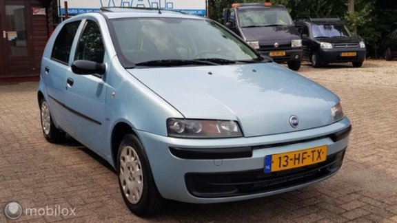 Fiat Punto - - 1.2-16V HLX 5D # Airco / NAP 112.138km / Schuif- kanteldak elektr / distri vv / Nwe A - 1