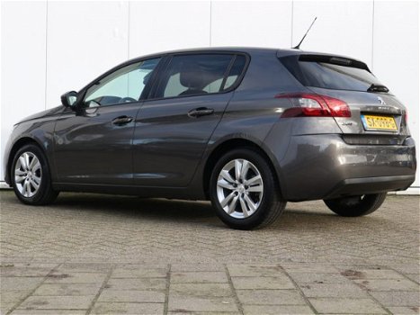 Peugeot 308 - 1.2 110 pk Blue Lease Executive Navigatie / Panoramadak / Parkeersensoren - 1