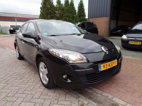 Renault Mégane - 1.4 TCe Dynamique PDC, NAVI, NAP, Ketting hoorbaar - 1