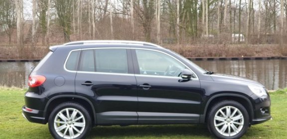 Volkswagen Tiguan - 2.0 TSI Sport&Style 4Motion Automaat dealer onderhouden super mooi auto panoroma - 1