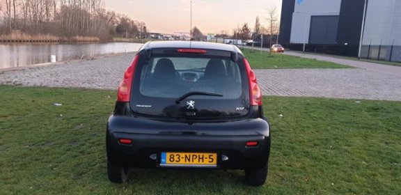 Peugeot 107 - 1.0-12V Millesim 200 Dealer onderhouden 1e eigenaar airco cv op afs elekramen stuurbkr - 1