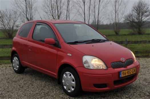 Toyota Yaris - 1.3 VVT-i Sol YARIS AUTOMAAT ABS SLECHTS 76000 KM N.A.P - 1