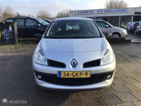 Renault Clio - 1.2-16V Business Line - 1