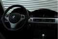 BMW 3-serie - 320i Executive / LEDER / SCHUIFDAK / STOELVERWARMING / NAVI / PDC V+A - 1 - Thumbnail