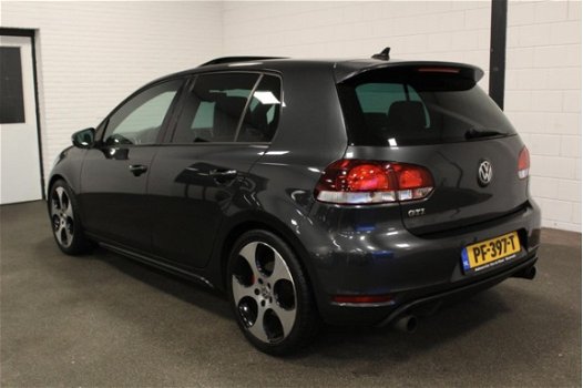 Volkswagen Golf - 2.0 GTI VI DSG 5-Deurs, Leder+Navi+Schuifdak - 1