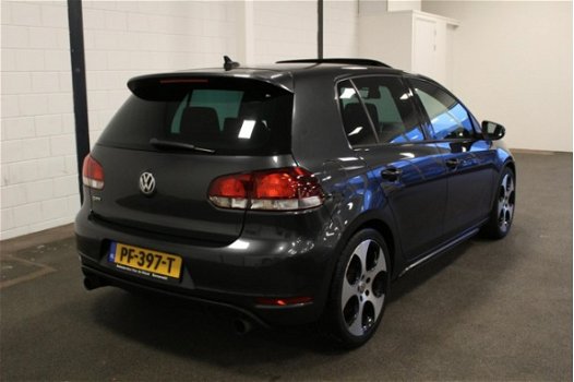 Volkswagen Golf - 2.0 GTI VI DSG 5-Deurs, Leder+Navi+Schuifdak - 1