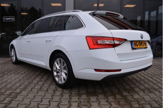 Skoda Superb Combi - 1.6 TDI Ambition Business Org.NL | 1 Ste Eigenaar | Dealer Onderhouden | Xenon - 1