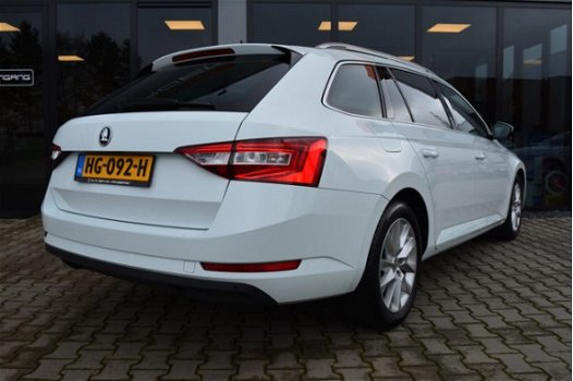 Skoda Superb Combi - 1.6 TDI Ambition Business Org.NL | 1 Ste Eigenaar | Dealer Onderhouden | Xenon - 1