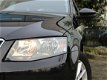 Skoda Octavia Combi - 1.6 TDI Gr. Ambition Busin. PANORAMA DAK PDC NAVI - 1 - Thumbnail