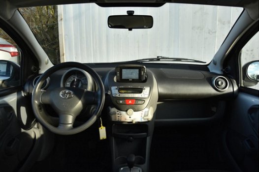 Toyota Aygo - 1.0-12V Comfort Navigator Automaat, Airco, NL-Auto, - 1