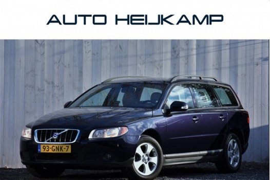 Volvo V70 - 2.0 Momentum Leer, Navi - 1